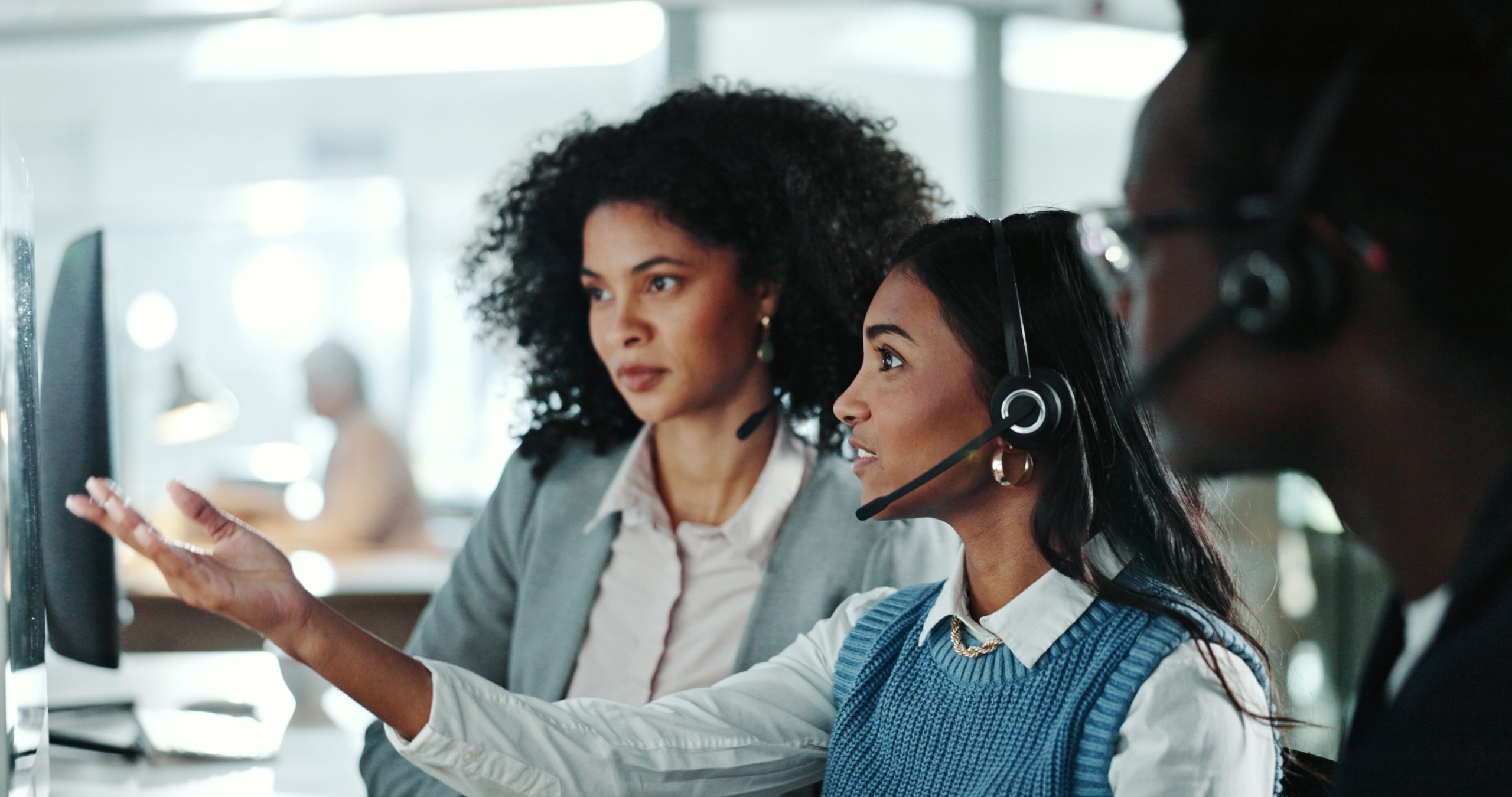 Brilliant Omnichannel Contact Center Guide 2025 6 training agent Omnichannel contact